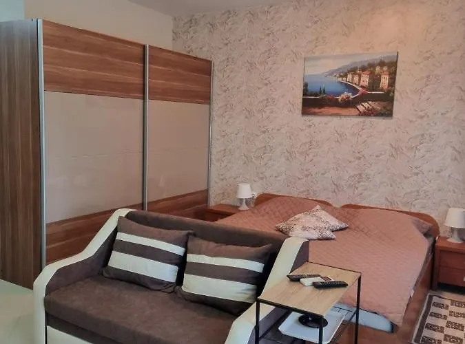 Domus Extra *